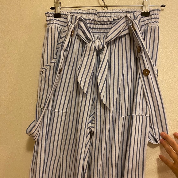 💙🤍 Adjustable straps. - Picture 2 of 6